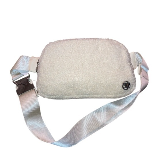 Steve Madden Fanny pack crossbody | Belt Bag Fanny | Sherpa - Picture 1 of 7